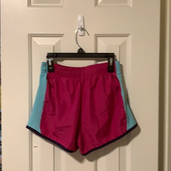 Danskin Now Girls shorts - Picture 2 of 3